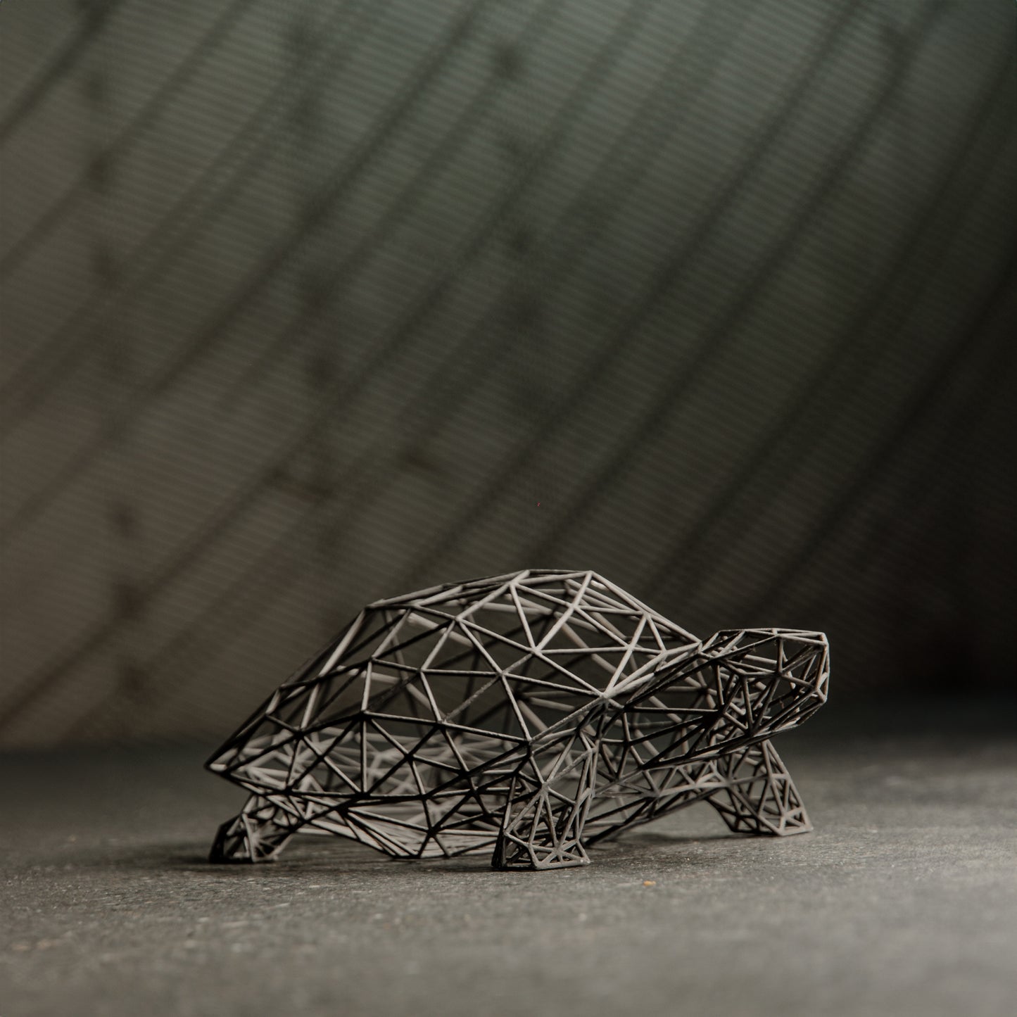 3D-Schildkrötenskulptur im Drahtgitterdesign