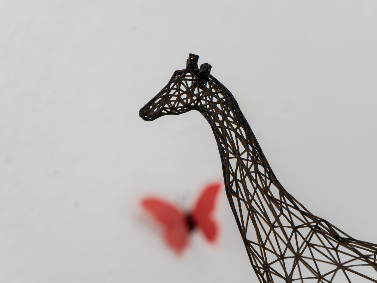 Elegant Giraffe Wireframe Sculpture