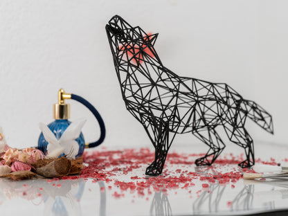 Majestic Modern Wolf Sculpture - 3D Wireframe Resin Art for Home Decor Geometric decor