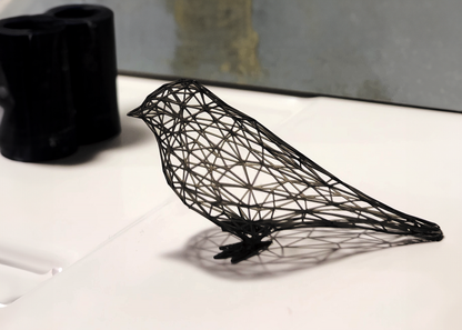 Kleine, bezaubernde Spatz-Skulptur 