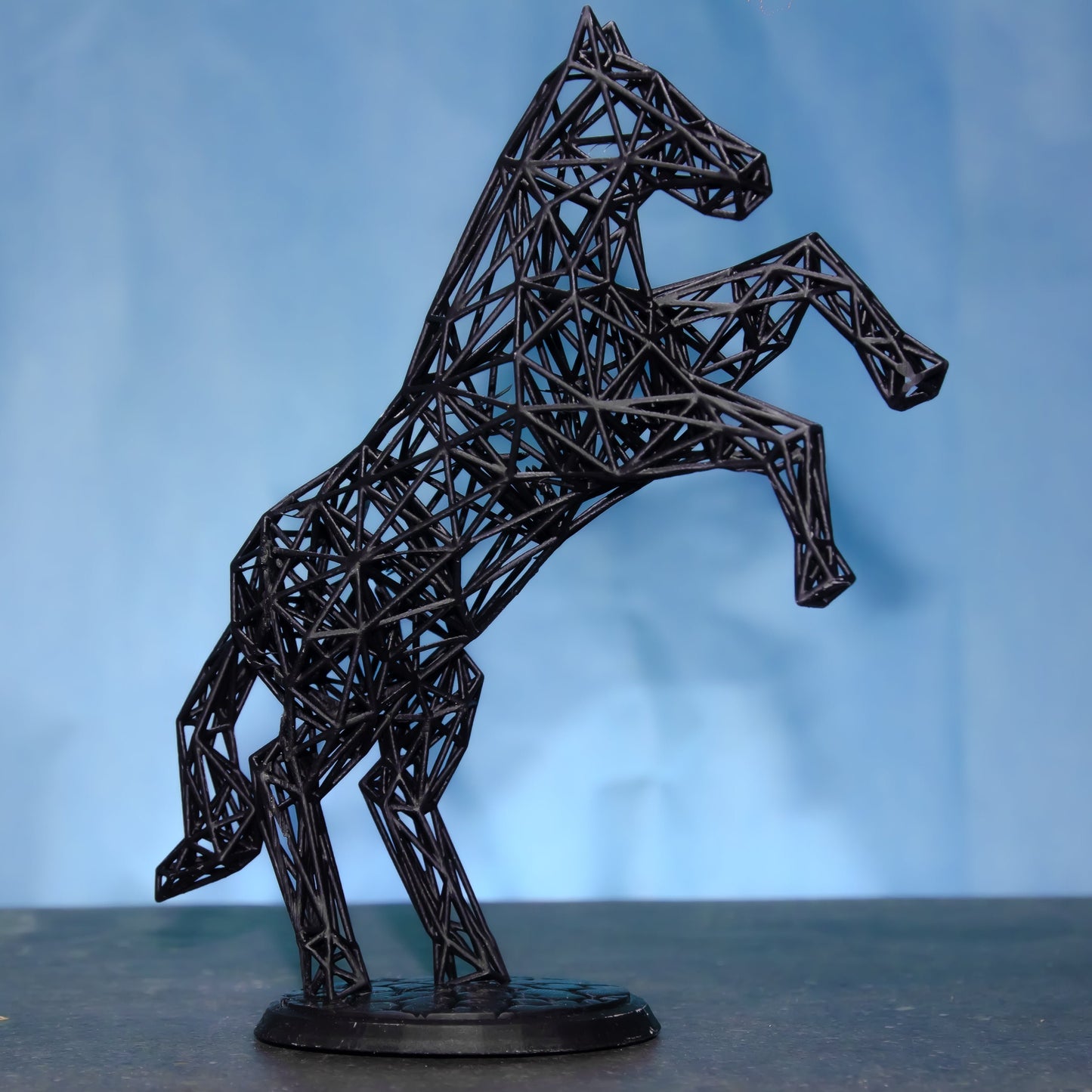 Stehende Pferdedekor-Skulptur 