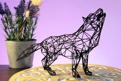 Majestic Modern Wolf Sculpture - 3D Wireframe Resin Art for Home Decor Geometric decor